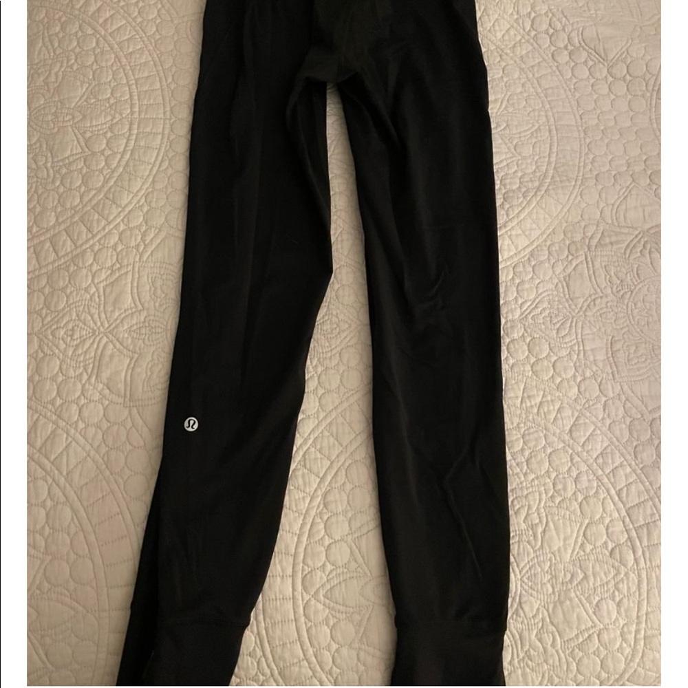 Size 2 Lululemon joggers. Zipper bottom. Make me an offer!